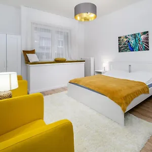 katona-jozsef-35-gabriella-luxury-apartment2.inbudapesthotels.com/